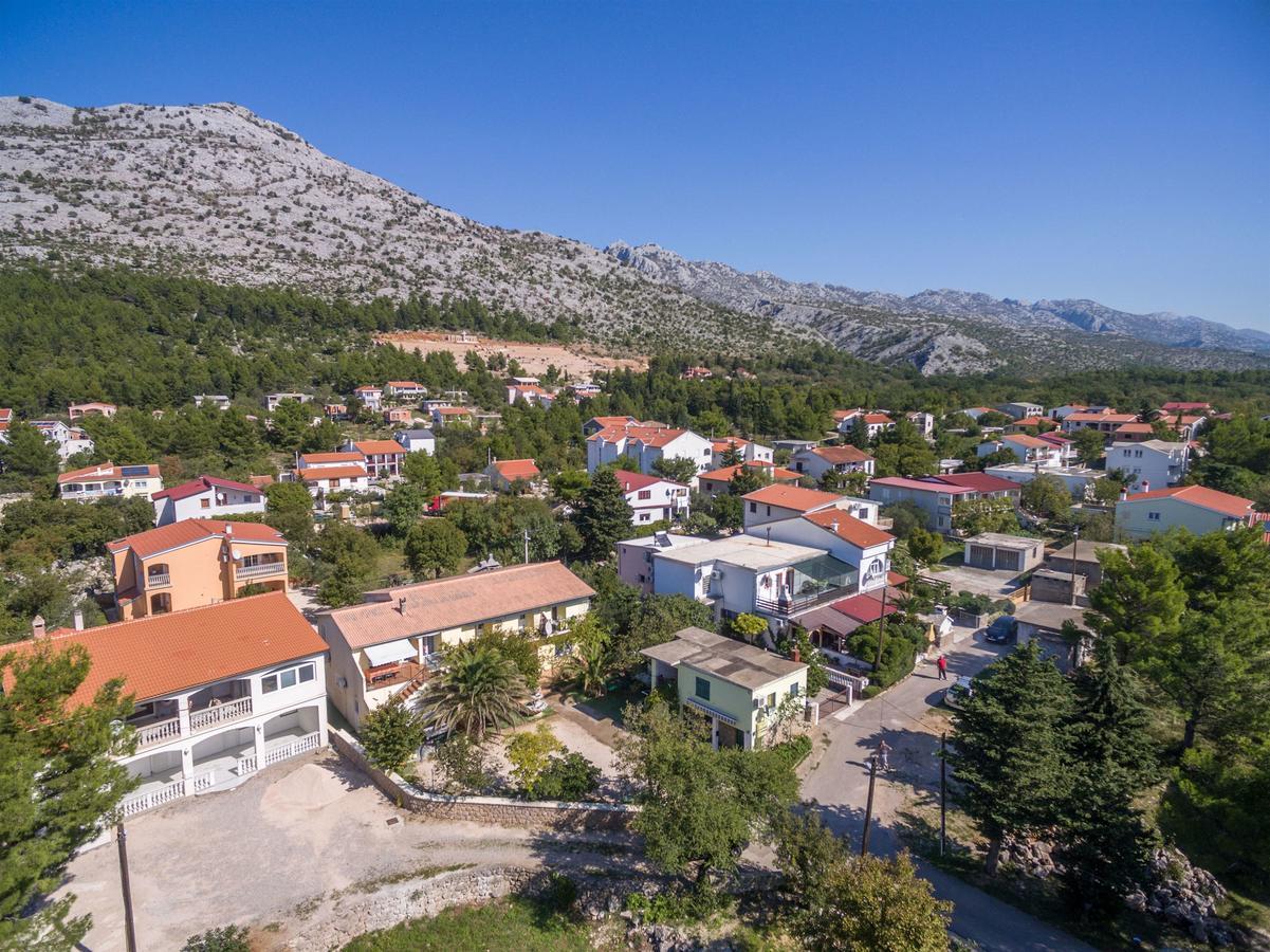 Apartments And Rooms Dragica Starigrad Paklenica Extérieur photo